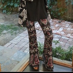 Novella Royale Janis Bells-Dark Dial